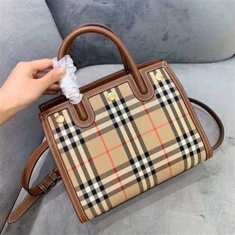 túi xách burberry nữ leflair|túi xách Burberry.